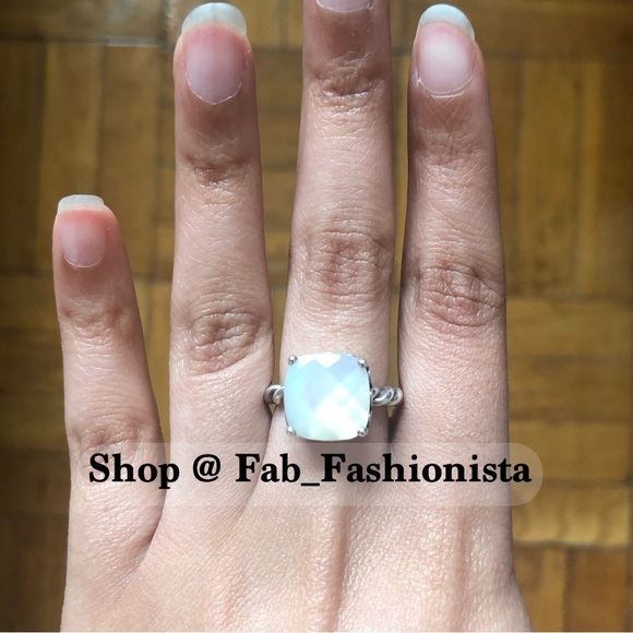 Pandora Sterling Silver Mother of Pearl stone ring - Picture 3 of 5